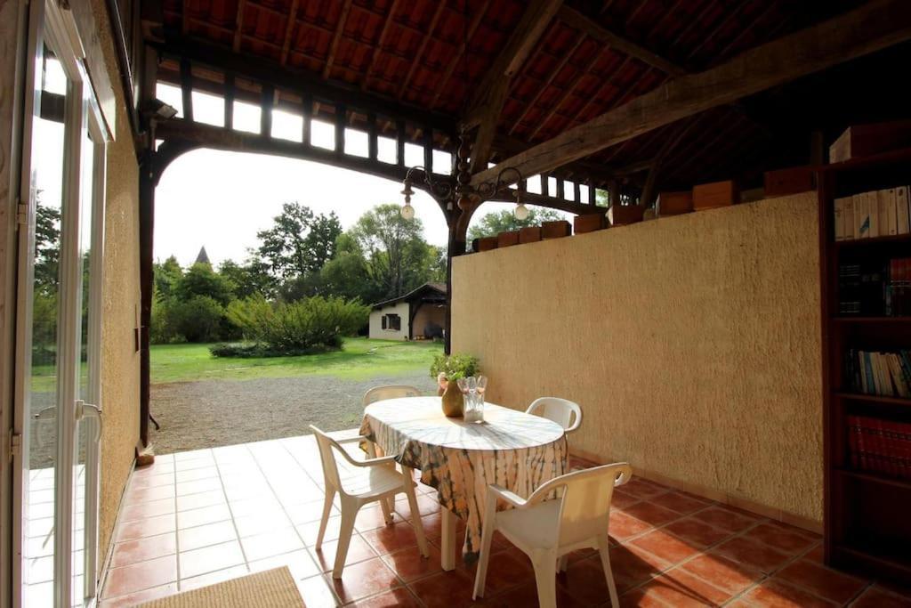 Villa Au Chemin De Mazous à Laguian-Mazous Extérieur photo