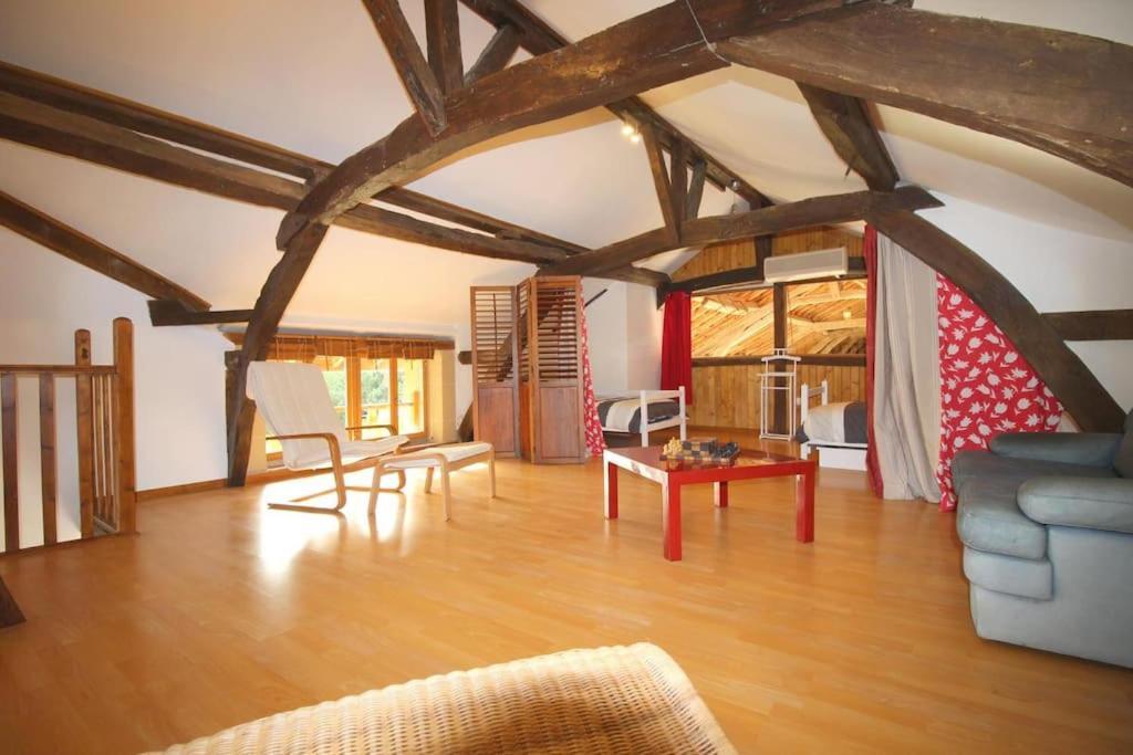 Villa Au Chemin De Mazous à Laguian-Mazous Extérieur photo
