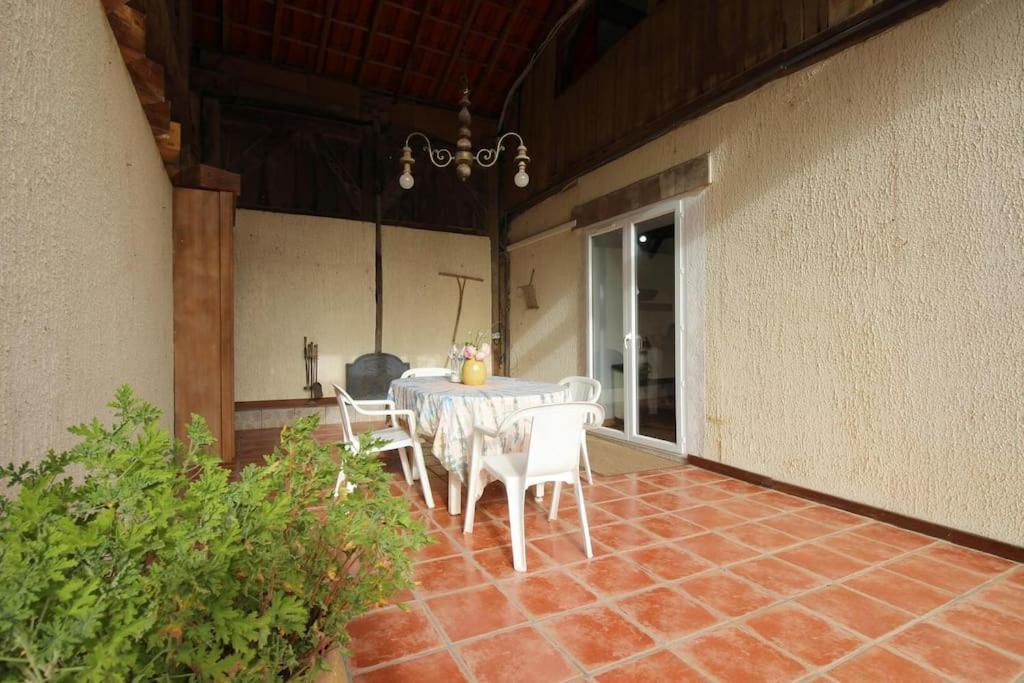 Villa Au Chemin De Mazous à Laguian-Mazous Extérieur photo