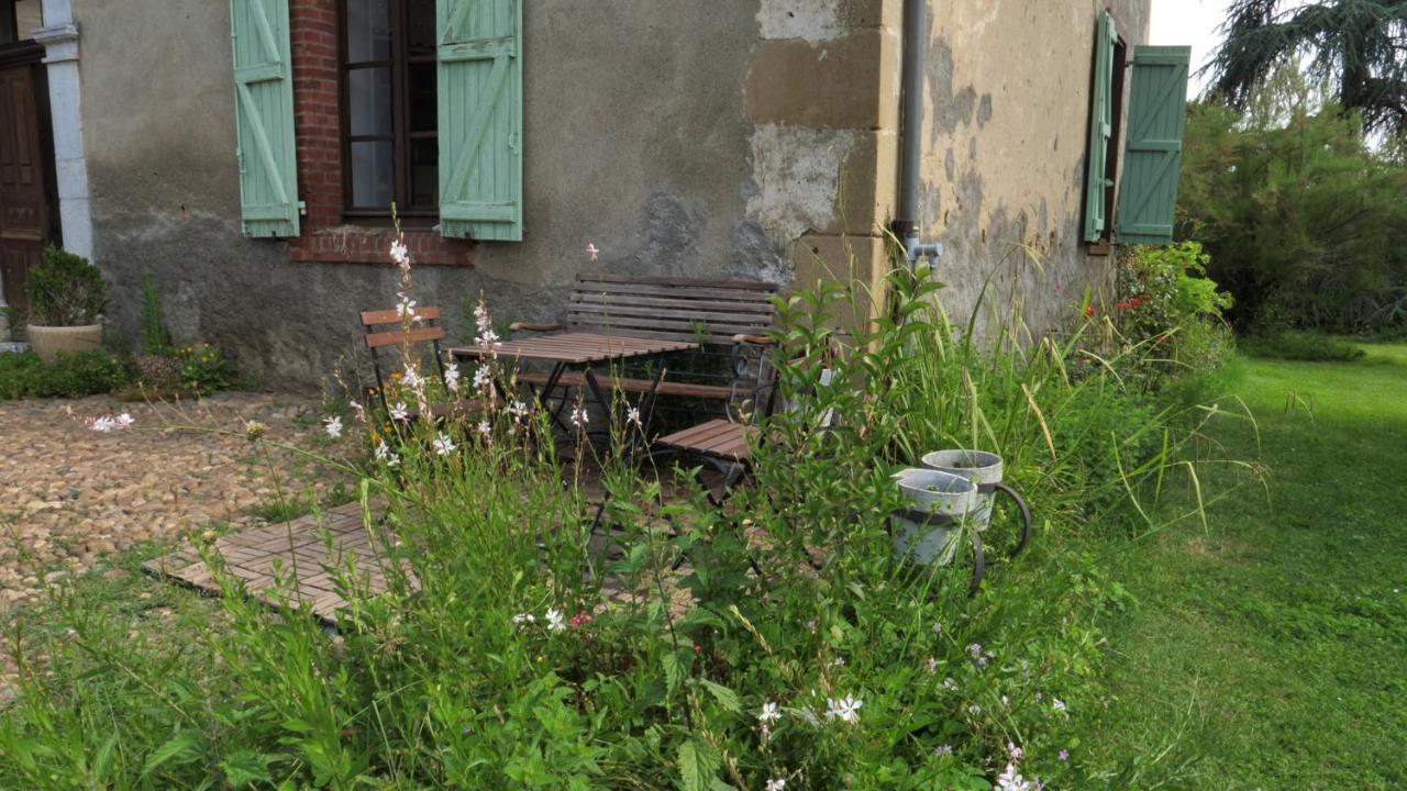 Villa Au Chemin De Mazous à Laguian-Mazous Extérieur photo